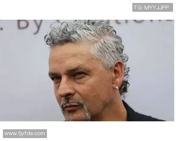 巴乔传奇重现:从绿茵场到无数球迷心中的永恒偶像 巴乔传奇重现:从绿茵场到无数球迷心中的永恒偶像