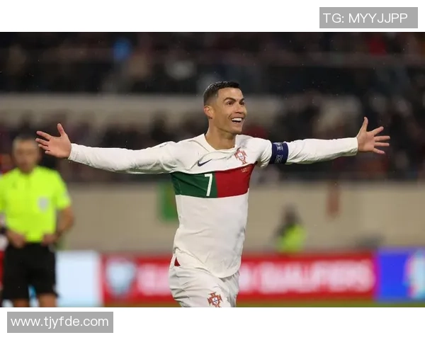 中国足球中最接近C罗的球员是谁 他具备哪些与C罗相似的特点